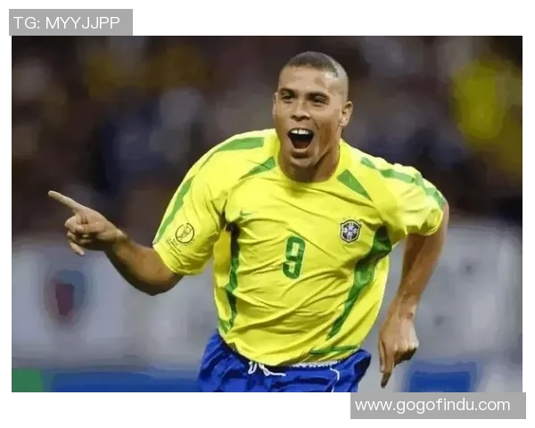 杰罗：从青涩少年到足球巨星的传奇人生与成就解析